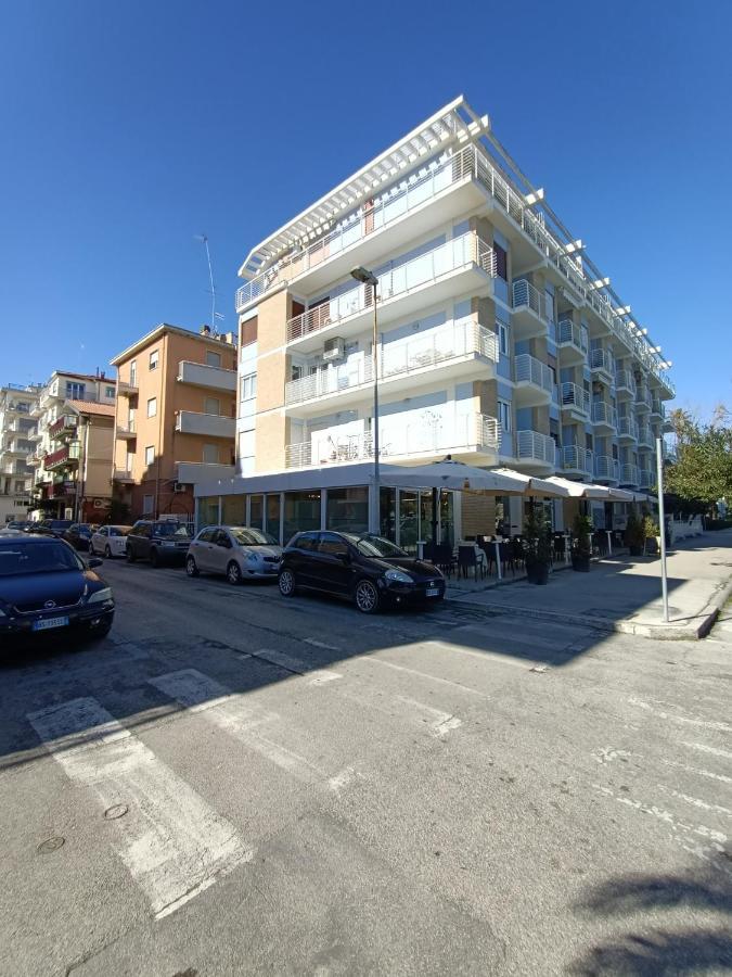 Residenza Topazio سان بنيديتّو ديل ترونتو المظهر الخارجي الصورة